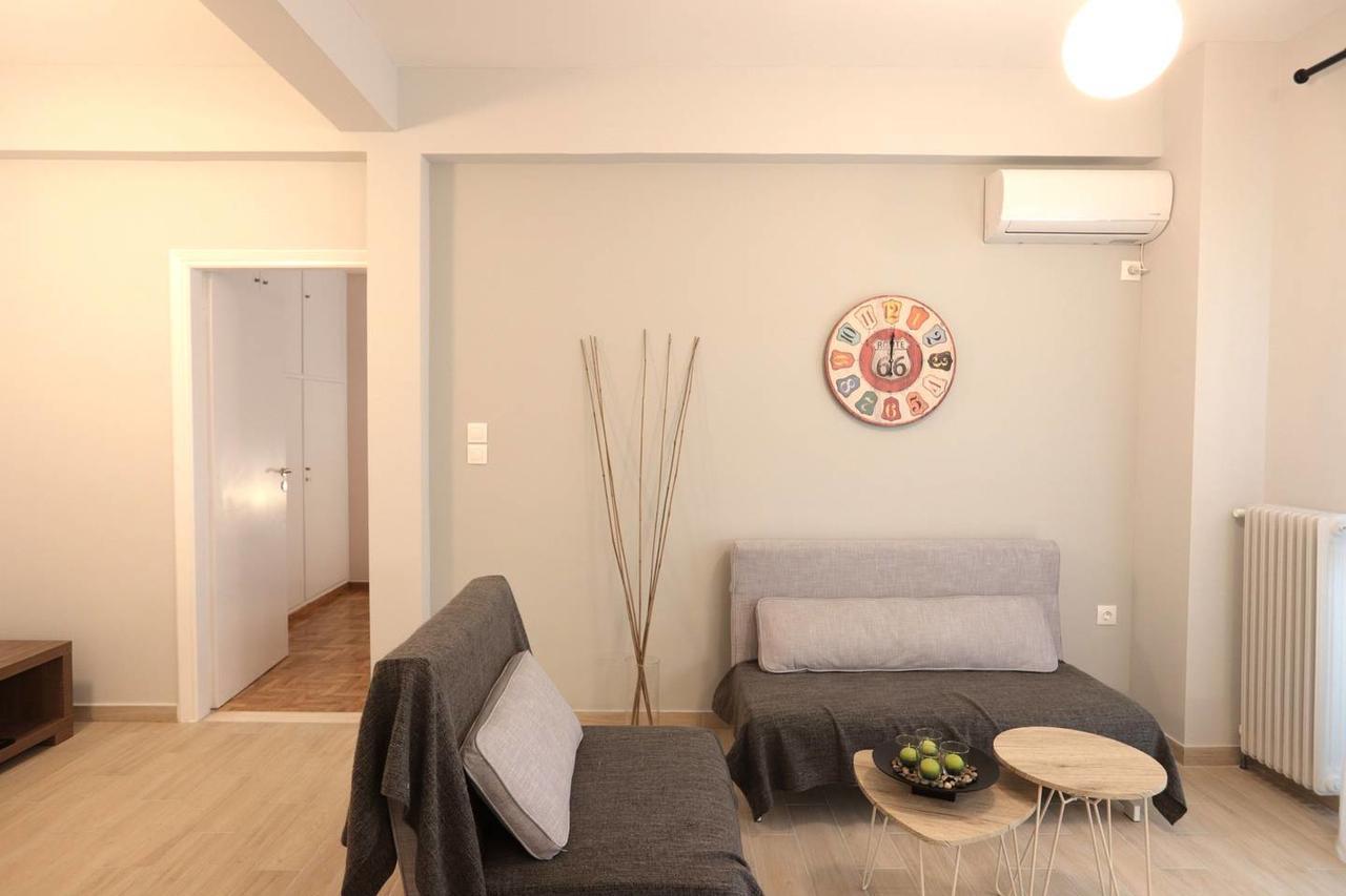 Pale Coloured Apt In Athens Historic Centre Buitenkant foto